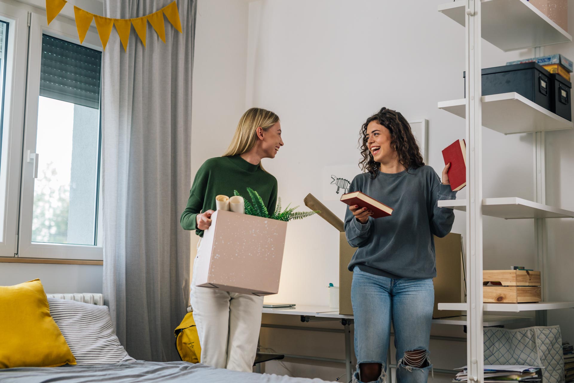 gift ideas for someone moving into their first apartment