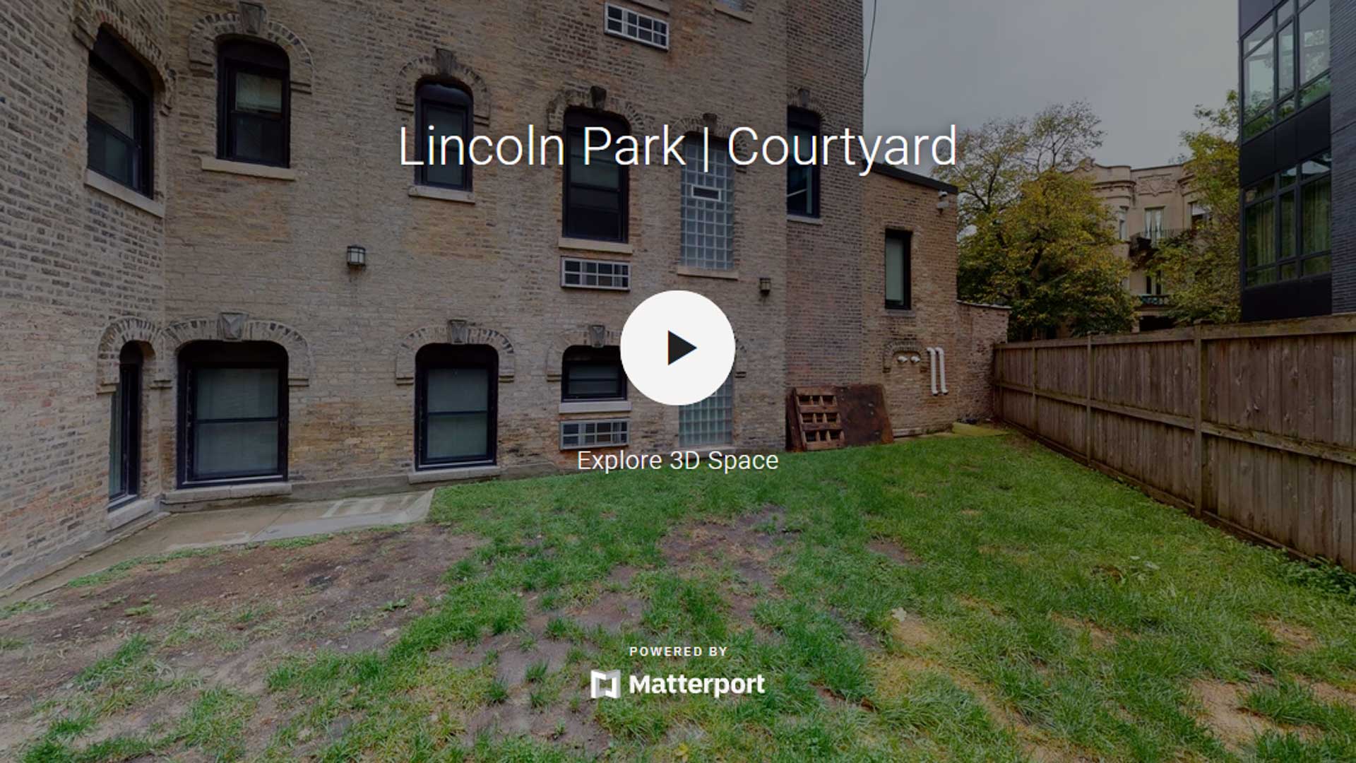 Lincoln Park | Courtyard