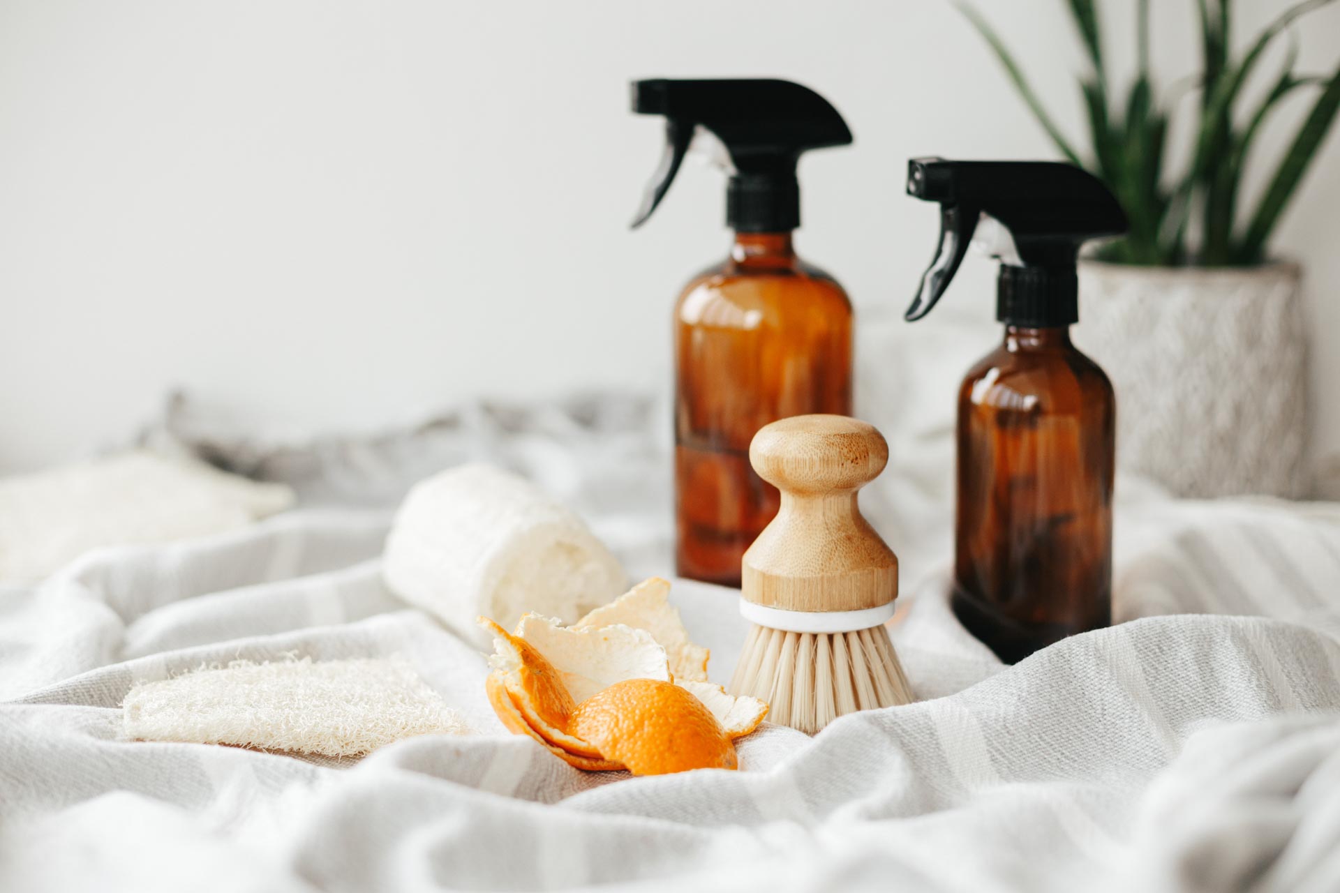 make your own all natural bathroom cleaners